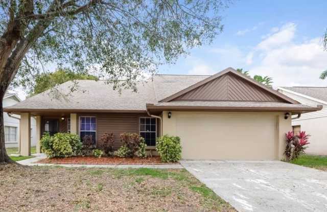 2005 REDBRIDGE DRIVE - 2005 Redbridge Drive, Brandon, FL 33511