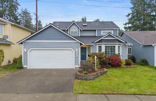 Spacious 4-Bedroom Olympia Home with A/C, Stunning Accents  Walk In Pantry! - 6933 Southwick Court Southwest, Tumwater, WA 98512