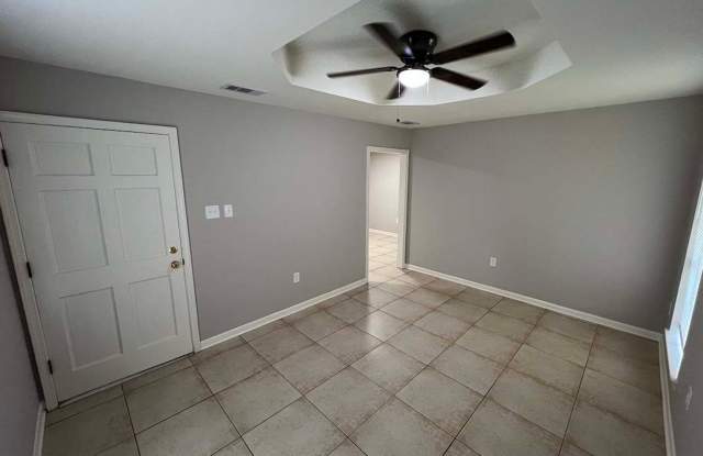 Beautiful 3-Bedroom Duplex in Zachary – Move-In Ready! Gallery 1