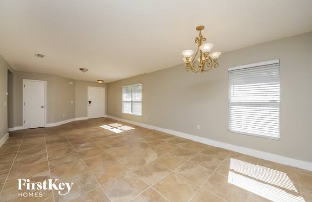2890 Paynes Prairie Circle Gallery 4