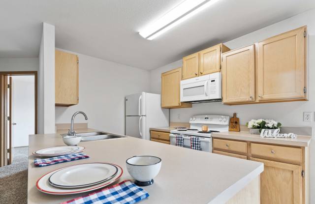 Trails End Apartment Community i Gallery 3