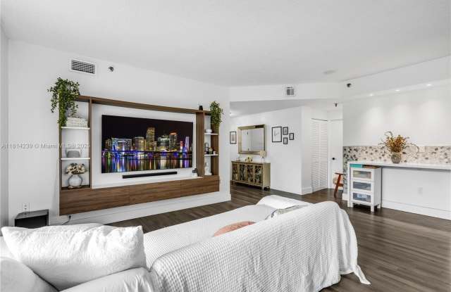 1834 Brickell Ave photos photos