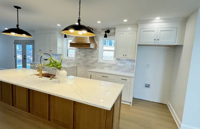 125 Pine Rise Court Gallery 2