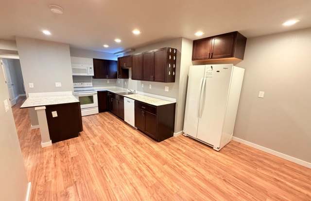 Lovely 2 Bedroom Condo in Marysville! photos photos