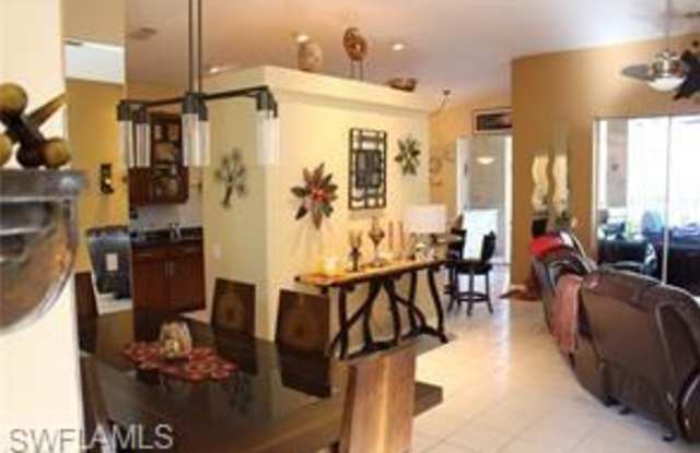 14898 Crescent Cove DR Gallery 3