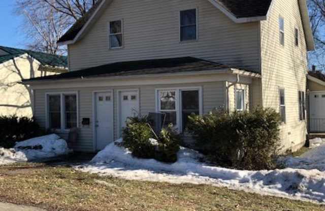322 W Main St photos photos