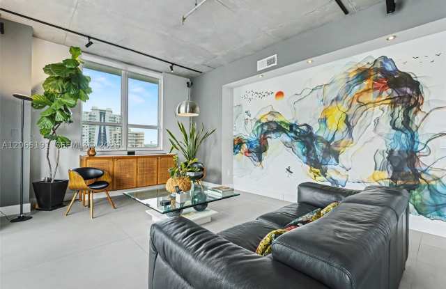 2275 Biscayne Blvd Gallery 1