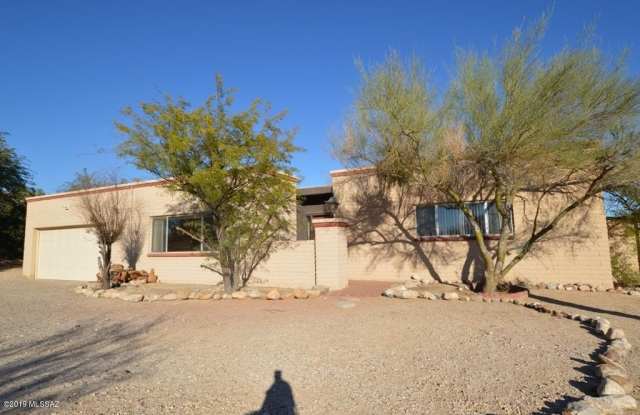5050 N Hillcrest Drive photos photos