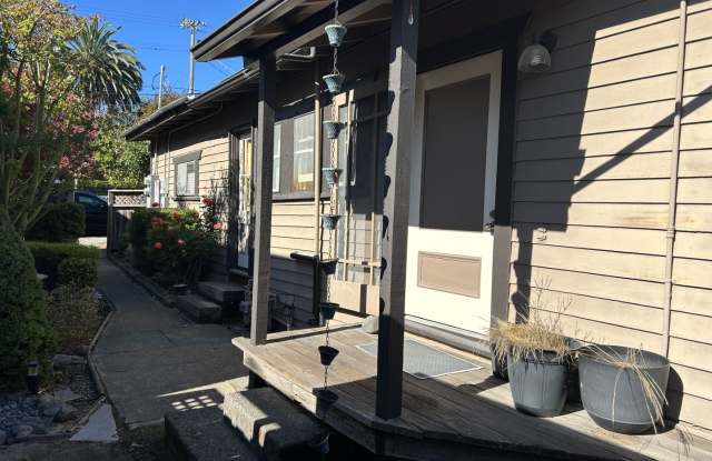 Lovely 1 Bedroom, 1 Bathroom Unit in West Petaluma - 306 Keller Street, Petaluma, CA 94952