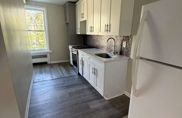 144 West Side Ave photos photos