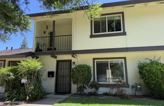 2223 Bridlewood Dr Gallery 1