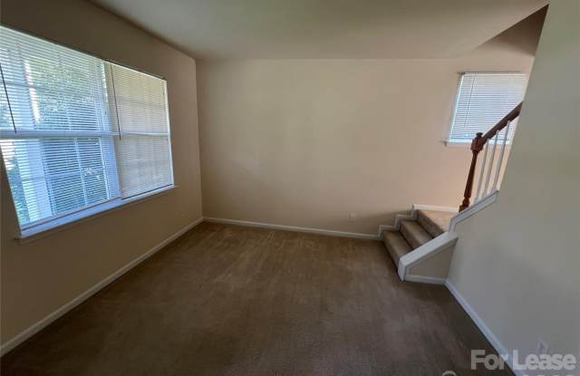1018 Little rock Court Gallery 2