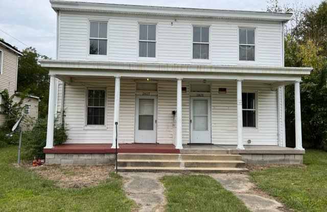 2025 Ferndale Ave photos photos