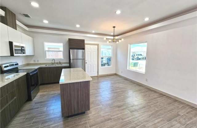 3600 Frio Avenue Gallery 3