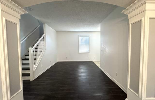7237 Bellingham Oaks Boulevard Gallery 3