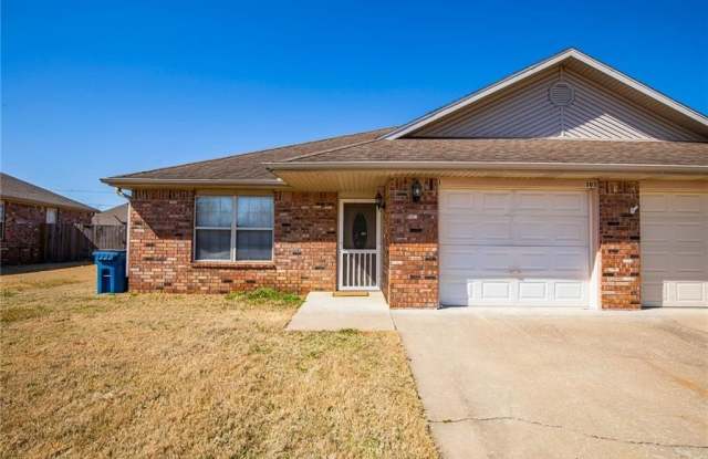 303 Abbey  PL Unit #1 - 303 Northwest Abbey Place, Bentonville, AR 72712