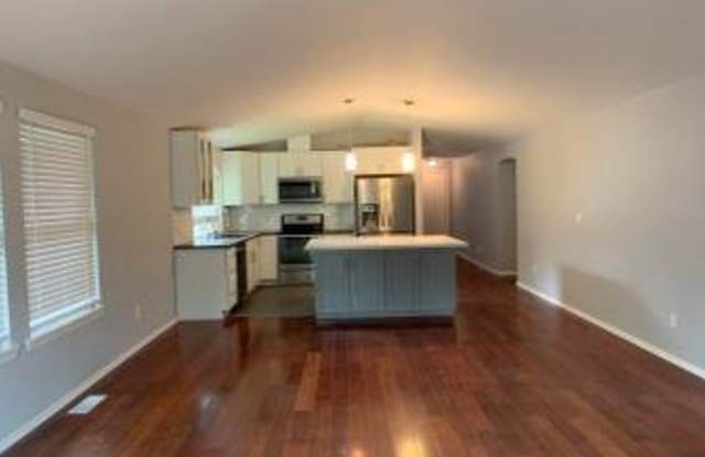 6214 72nd Street Northeast Gallery 4