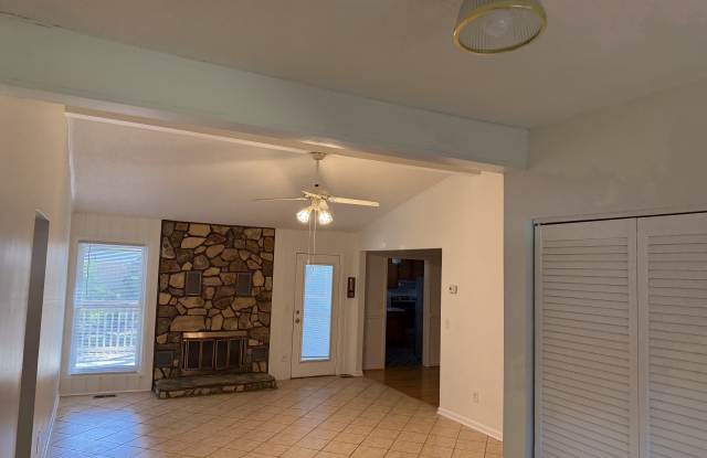 7814 Hickory Hollow Ln Gallery 1