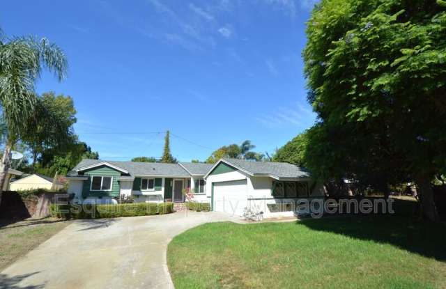 4657 DEAN DR Gallery 1