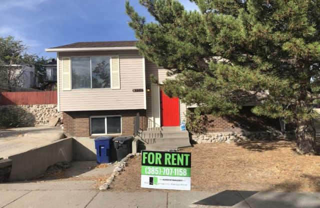 HUGE 6 bed 2 bath fully remodeled Kearns home is a MUST SEE!! photos photos