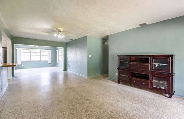 1701 MADRID DRIVE Gallery 2