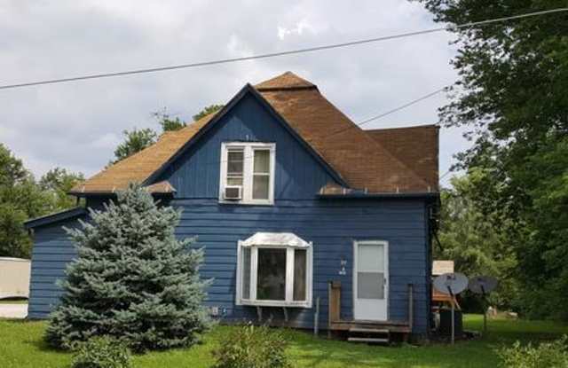 219 B Ave photos photos