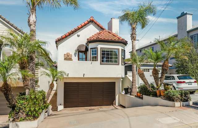 Stand Alone in Golden Hills of Redondo Beach! photos photos