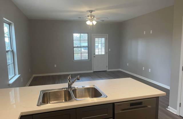 120 Thornton Lane - B Gallery 4