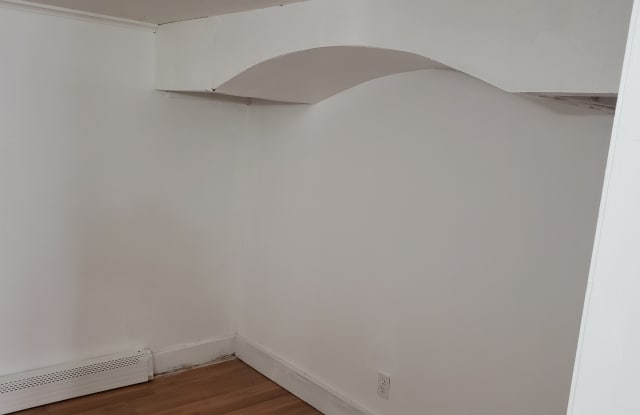 4 Essex Ave photos photos