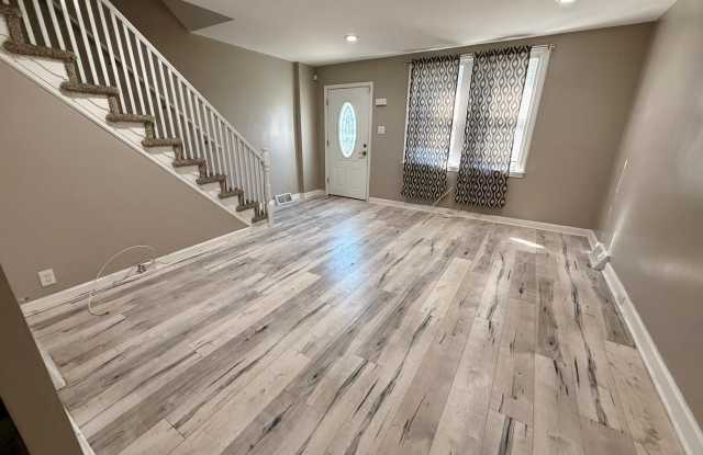 6527 TULIP Street Gallery 2