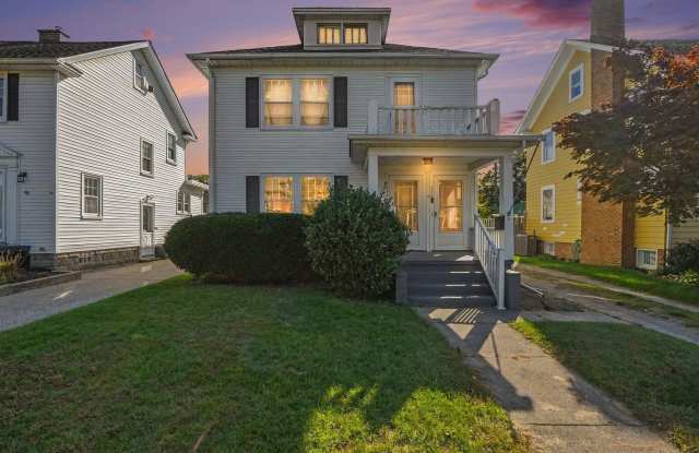 532 Godfroy Avenue Gallery 1