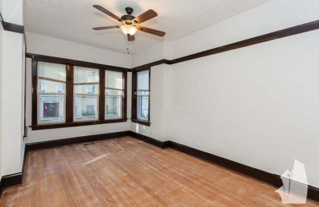 3752 West Sunnyside Avenue Gallery 4