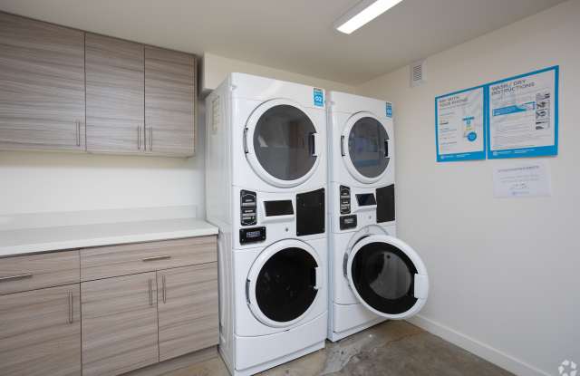 U20 Apartments - Student Housing Gallery 1