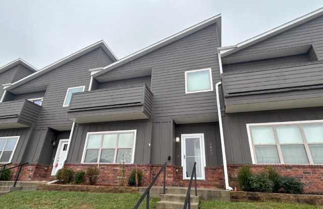 2602 North Ward Drive Gallery 2