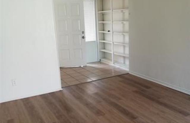 718 Spring Lake Drive Gallery 4