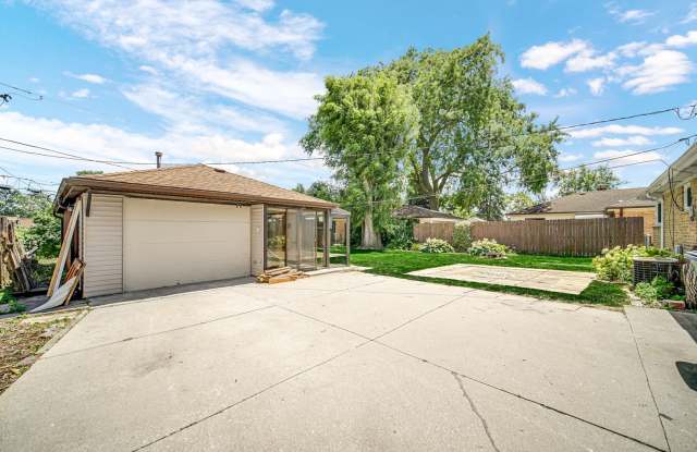1047 W VILLA Drive Gallery 4