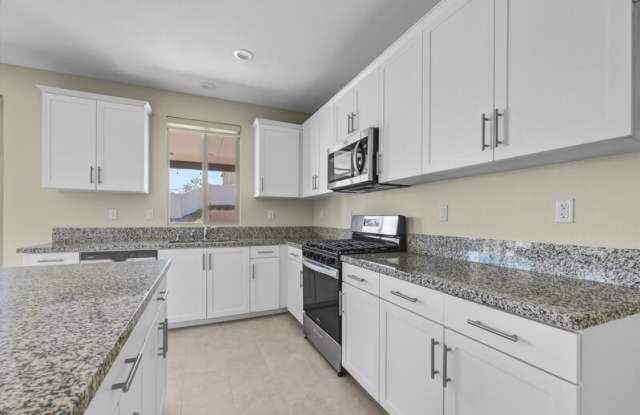 25395 Summer Creek Drive Gallery 3