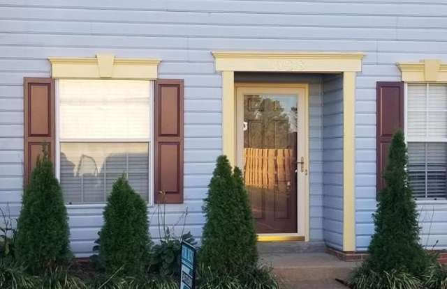 528 CROMWELL Court - 528 Cromwell Court, Culpeper, VA 22701