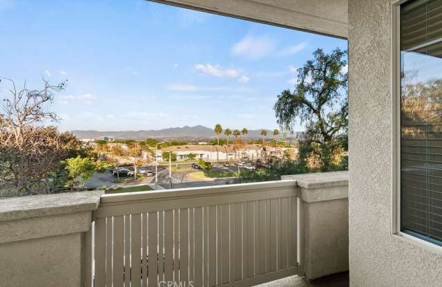 17 Aurora - 17 Aurora, Aliso Viejo, CA 92656