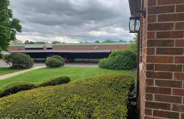 19637 W 12 MILE Road SW Gallery 3