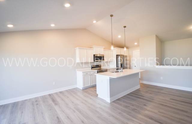 Ranch Style 3 Bedroom 2 Bath home in Waukee with a Walk out basement!! Gallery 3