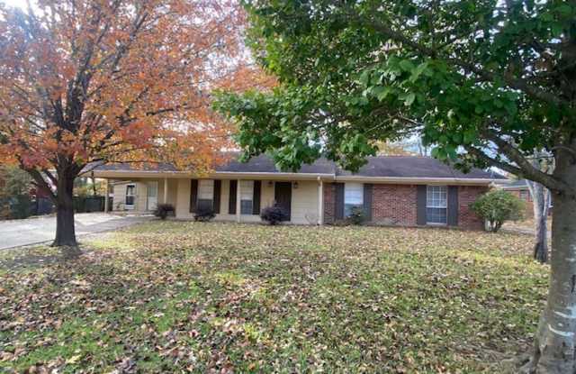 Renovated 3 Bedroom 2 Bath Home for Rent! - 1400 Fillmore Drive, Tupelo, MS 38801