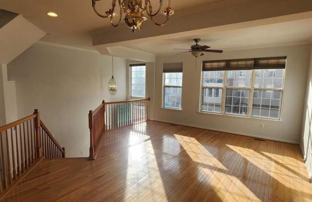 7707 MARTIN ALLEN Court Gallery 4