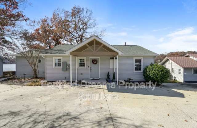 395 Lake Drive Number 8 photos photos