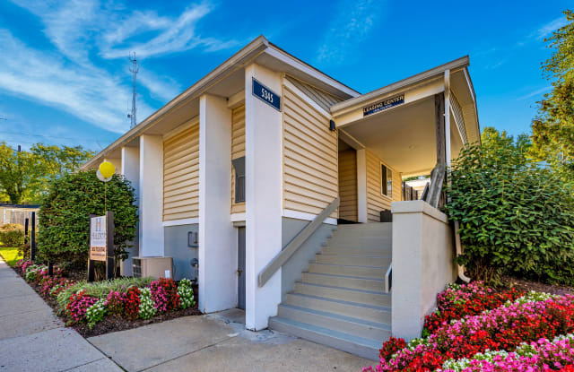 Hilltop Apartments Gallery 2