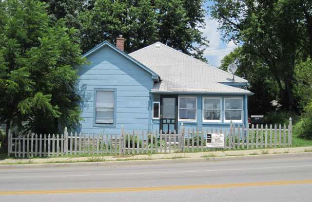 1212 W Kirkwood Avenue Gallery 1
