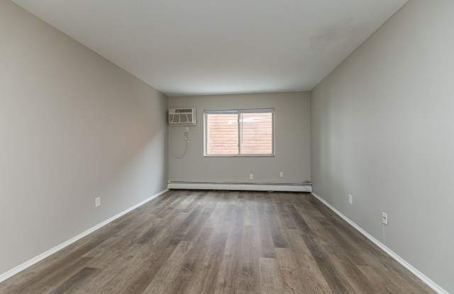Lakewood Pointe Gallery 3