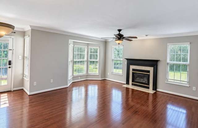 6503 SUSAN BARKLEY Court Gallery 4