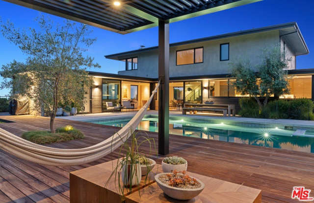 2216 WINONA Blvd photos photos