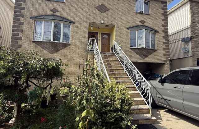3121 LIBERTY AVE photos photos